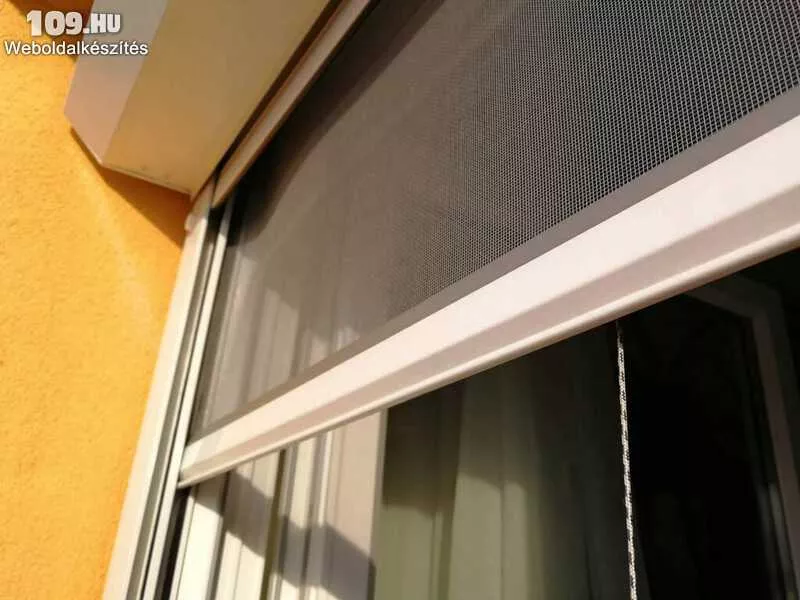 Szúnyogháló javítás nyíló- illetve oldalra húzható ajtóra Budapest X. Kerület